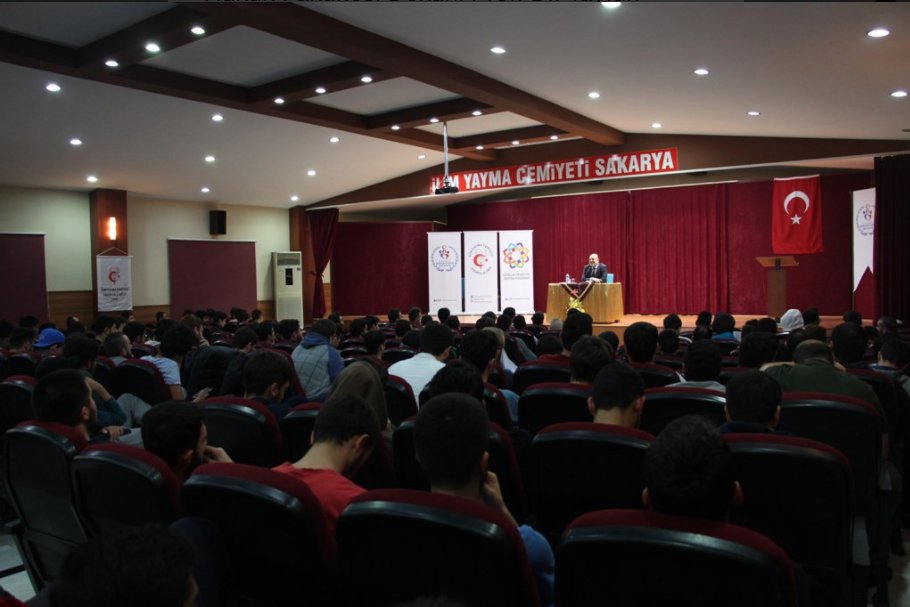 gsb_eak's tweet photo. "Necip Fazıl Kısakürek Günleri Bir Gençlik" projesi kapsamında ''O ve Ben'' isimli eserin tahlili yapıldı. #Gençlerİçin https://t.co/bdVlPMOnWu