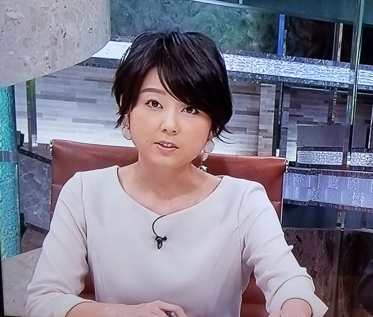 しげ ぽんぽこたぬき בטוויטר 最近は 秋元優里アナの イヤリングが 気になってしょうがない Primenews