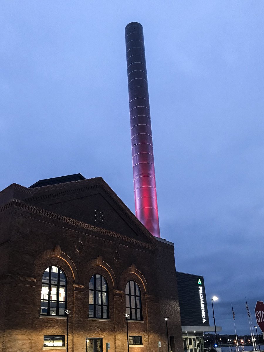 LizDufrane's tweet photo. Looks like @ProMedicaHealth has taken a side! 😏 #GoBucks @OhioStAthletics https://t.co/1LZ0aAEUok