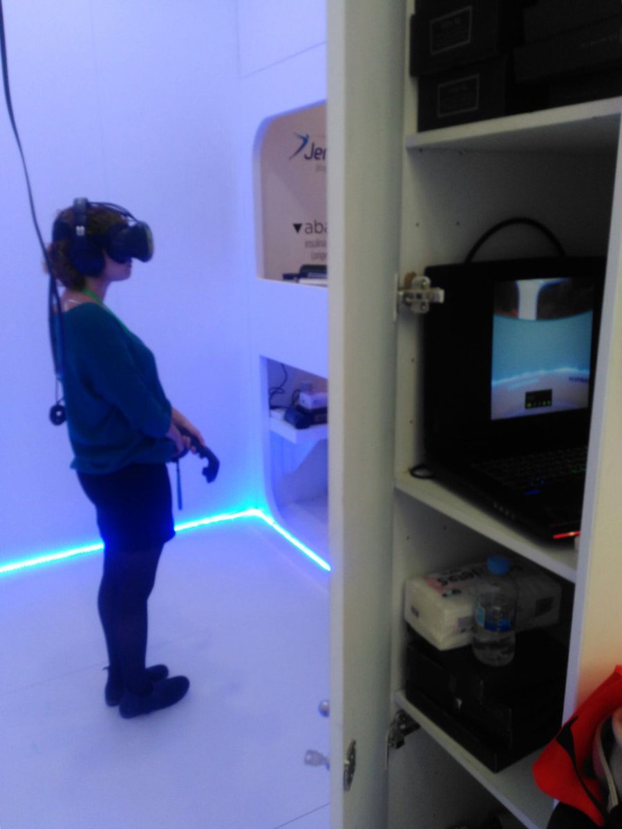 welinkvr's tweet photo. Ahora mismo en el #38SEMI!! Gran éxito de los casos clínicos. Un placer trabajar con @Boehringer 😀 #eHealth #VR @CongresoSEMI https://t.co/6q0doCkstg