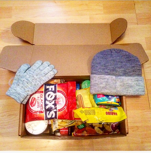 Kirstyfooty's tweet photo. Couldn't be prouder for supporting and doing my bit for the Unum project!!!
#TheUnumStreetBox #TheUnumProject @TheUnumProject @SwansLadies https://t.co/JvIAdg1RgB