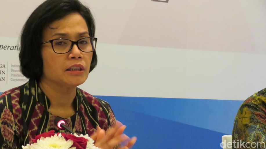 detikfinance's tweet photo. Sri Mulyani Sedih Dana Pendidikan Rp 400 T, Masih Ada Sekolah Rusak https://t.co/T5ygc4CjNi https://t.co/rzWYtAmCmm