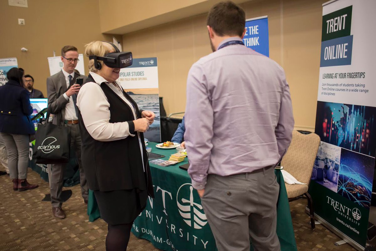 eCampusOntario's tweet photo. Recap: Minister @Deb_Matthews attends day two of #TESS17 https://t.co/zzJhi2v6kU