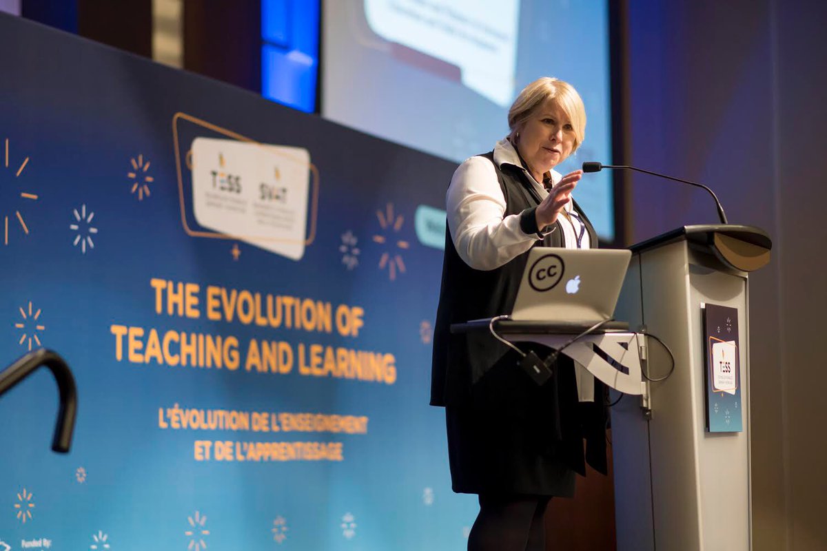 eCampusOntario's tweet photo. Recap: Minister @Deb_Matthews attends day two of #TESS17 https://t.co/zzJhi2v6kU