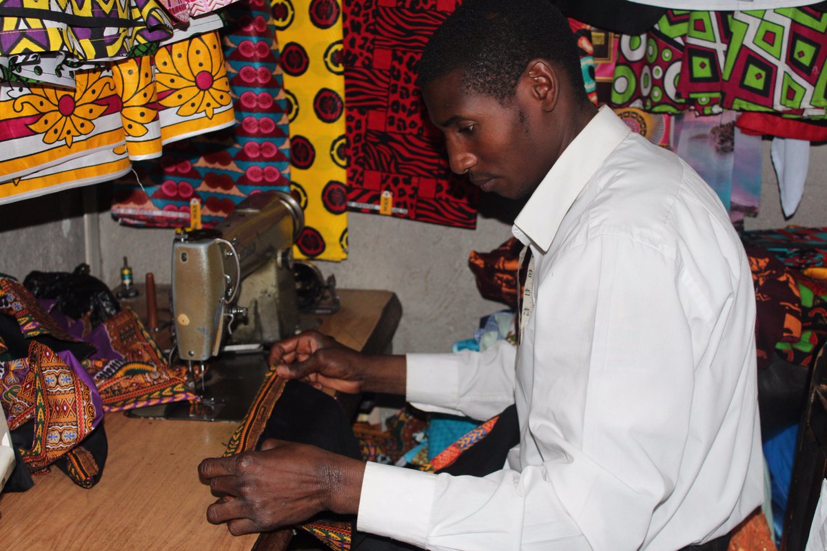 hivosroea's tweet photo. #Kenya's 'first' National Fashion Council has just been formed. Read how this new opportunity seeks to bolster the #fashion industry #fashionomics #KNFC https://t.co/uZLXojDvbE https://t.co/8RX6NkN52c