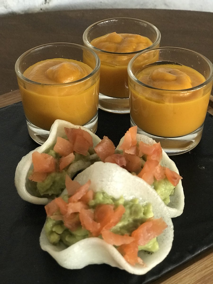 TopMeals's tweet photo. Esto es sólo un ejemplo de los snacks que saborearás en nuestro menú del día. Fusion&amp;Food by @PlateroChef https://t.co/5Z8pyfMLgr