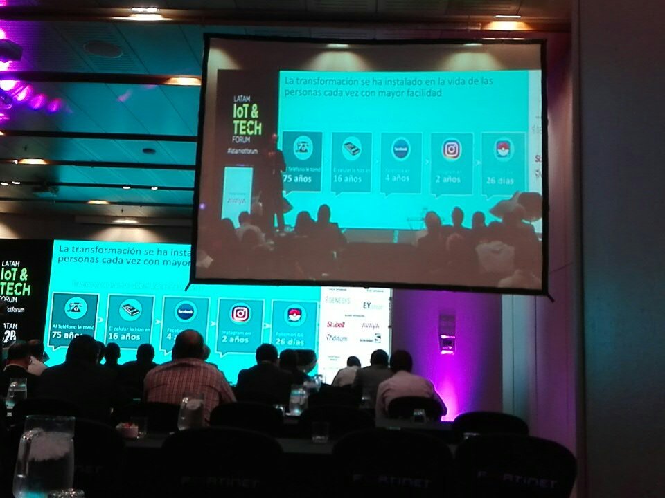 alvarez_ger's tweet photo. Transformación tecnológica #latamiotforum con @GA_GabrielliV @CalMartinG  @fer_lopezbello https://t.co/SBnnnjsLjK
