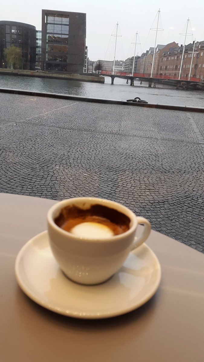 Finally a proper "dry" Macchiato with just a "stain" of sweet milk to offset the bitter coffee. At Royal Danish Library Copenhagen