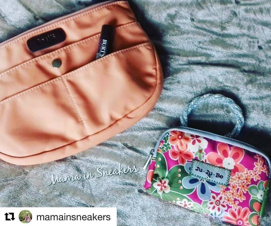 InsjoOy's tweet photo. #Repost @mamainsneakers (@get_repost)
・・・
what a cute combo😍 this pieced keep all my mommy things tidy and accessible.

#insjö #jujube_intl #jujubebeset #organization #functionalbag #flowerprints #insjöinari #momstyle #mamainsneakers https://t.co/0DjYOzJZGs https://t.co/bvUTUNgo34