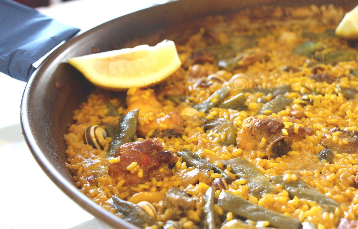 EspanaEnLatam's tweet photo. We present the seven gastronomic wonders that will be promoted to represent the cuisine of our country as candidates for the Intangible Heritage of Humanity by @Unesco.
https://t.co/kuddrcS5l3
@EnjoyEspana
#gastronomy #unesco #SpanishCuisine
#LoveSpain #VisitSpain https://t.co/V67lIzXrzB