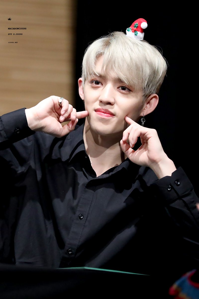 scoupsnet's tweet photo. 171119 비트로드 팬싸인회

에스쿱뜨 4종애교 시작~!!
@pledis_17 #에스쿱스 #최승철 #에스쿱스 #SCOUPS https://t.co/vELfral55w