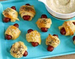 alffarms's tweet photo. Our Spicy Pork Cocktail sausages work great in this recipe
https://t.co/kimJ2hRjHJ in-blankets- recipe-2203655
Gotta love that Pig in a blanket 🐽
Let us know what you think. Order now https://t.co/v1q9IZLRR9
#pork #sausage #porky #sausagelover #meat #nonveg #foodie #mumbaifoodie https://t.co/nnO4EcQgh2