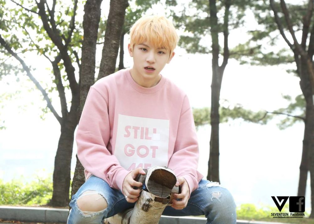 4lifept's tweet photo. HBD.WOOZI💖 อูจินนี่ จีฮุนนี่ ยัยจี้😘 มีความสุขมากๆน้า เป็นที่รักของกะรัต และน้องๆ สู้ๆน้า🎉 ไม่ว่าจะเหนื่อยแค่ไหนพี่ก็ไม่ยอมแพ้และพยายามอยู่เสมอ ทำให้ทุกวันนี้กะรัตและทุกคนก็ได้เห็นผลของการพยายามต่างๆของพี่เเล้ว😍 #CLAP1STWIN  เป็นต้น😍💖😘 #happy_woozi_day  #VOBOWOOZIday https://t.co/SNCRw4oURp