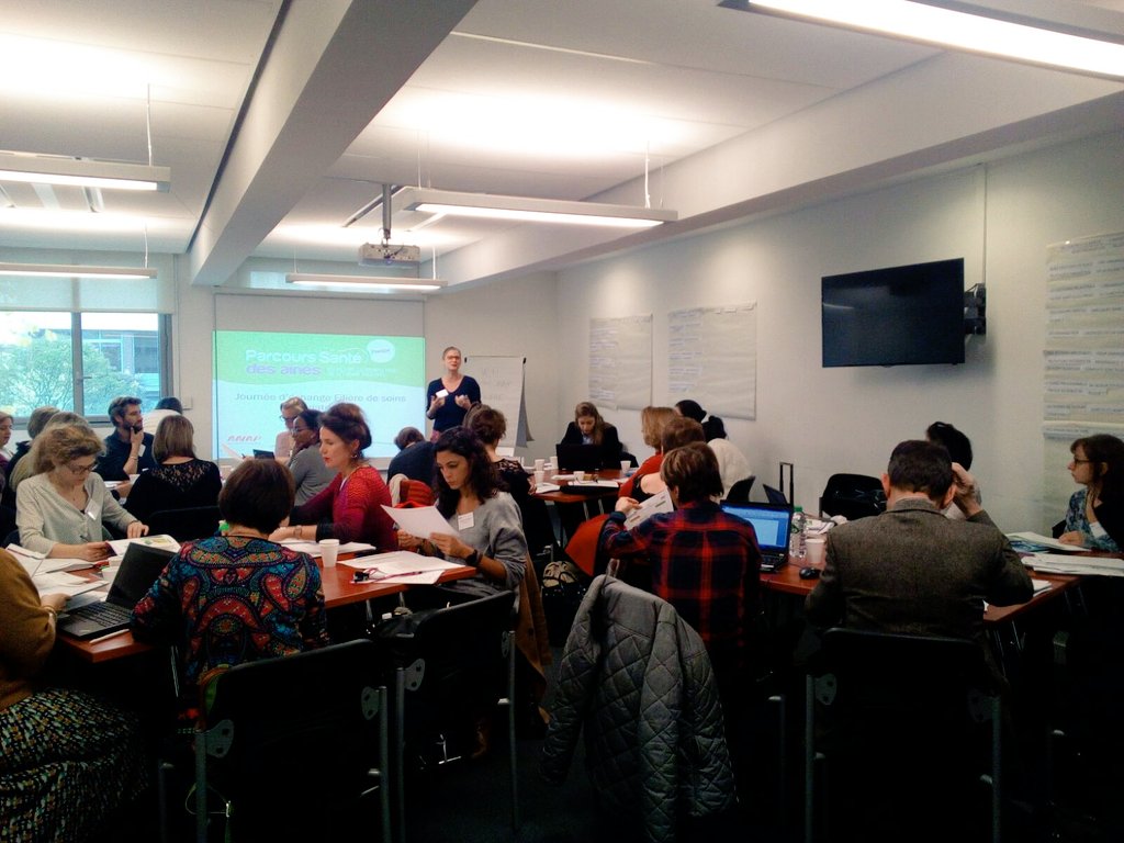 AMorgoci's tweet photo. "Comment apprécier la maturité d'une #filière #gériatrique"? Plus de 30 personnes (pilotes de filières et référents #ARS #PAERPA) sont présentes aujourd'hui à #ANAP pour en discuter. https://t.co/ZIVgVZsguG