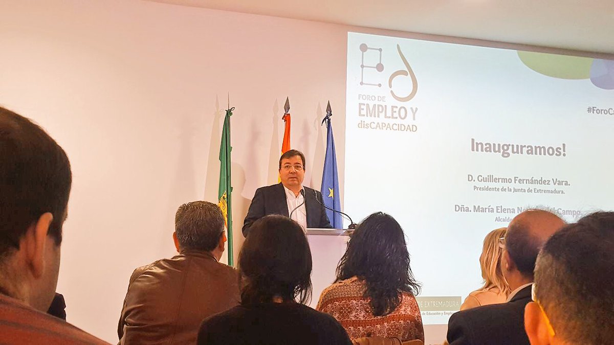EconomiaEx's tweet photo. .@GFVara “La sociedad será más igualitaria y justa cuando la #discapacidad no sea una traba en la #empleabilidad y las cifras de #empleo de personas que tengan discapacidad o no sean iguales, llegando así a la normalización”. #ForoCapacidades #Feidex https://t.co/p22oEl4sKn