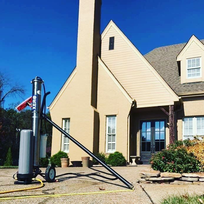 windowcleaner's tweet photo. Thanks to David Rhea for seding this in: "296 French panes. Outside only 1hour 15 minutes from park to drive." 👍🏻 #wcrlife #windowcleaning #windowcleaninglife #glass #windowcleaningresource #lovewhatyoudo #windowcleaningfun #windowcleaner #windowclea… https://t.co/GrY2zvm7vs https://t.co/JjAclMGf77
