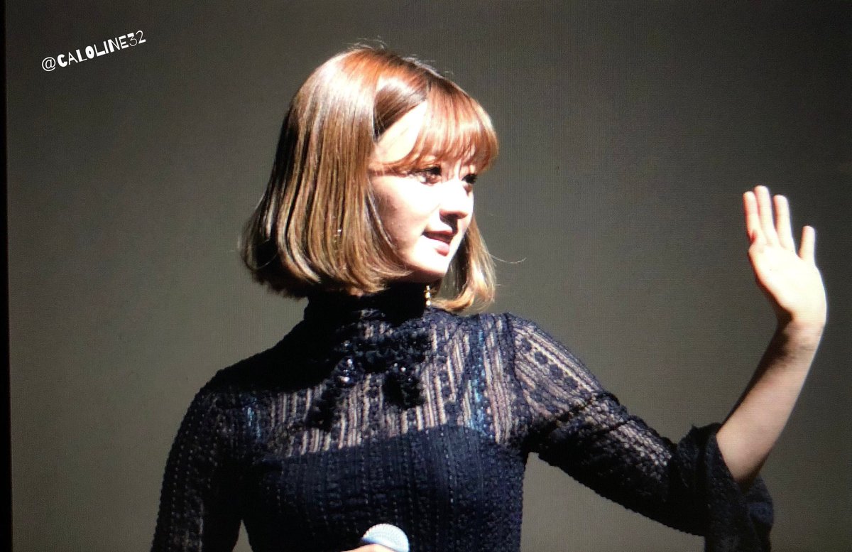 caloline32's tweet photo. 171122 일본 시사회 프리뷰🌹🌹
#Apink #에이핑크 #윤보미 #보미 
#bomi  ( @Apinkbm ) https://t.co/4orPwpnZeZ