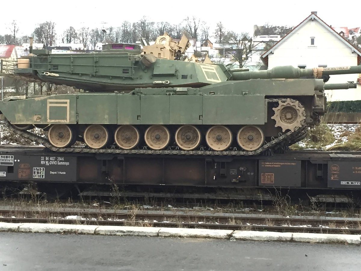 DaggerBDE's tweet photo. In less than 20 hours after coming out of the field from Allied Spirit VII, 2-70 AR road marched tanks to the Parsberg rail head as we rapidly transitioned to GTA in preparation for Live Fire Training. #ReadyNow #AtlanticResolve, #DaggerBrigade, @1stInfantryDiv, @USArmyEurope https://t.co/9DD6c37gA2