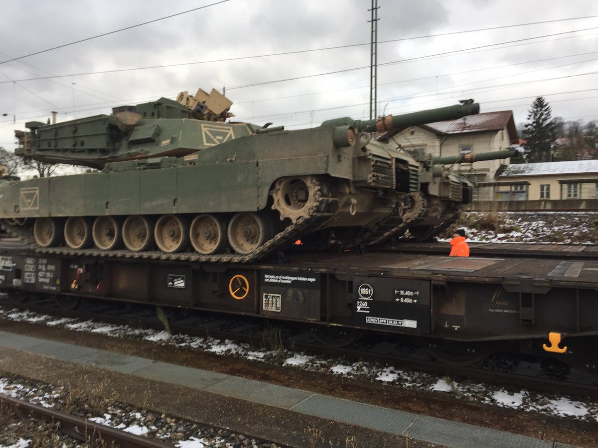 DaggerBDE's tweet photo. In less than 20 hours after coming out of the field from Allied Spirit VII, 2-70 AR road marched tanks to the Parsberg rail head as we rapidly transitioned to GTA in preparation for Live Fire Training. #ReadyNow #AtlanticResolve, #DaggerBrigade, @1stInfantryDiv, @USArmyEurope https://t.co/9DD6c37gA2