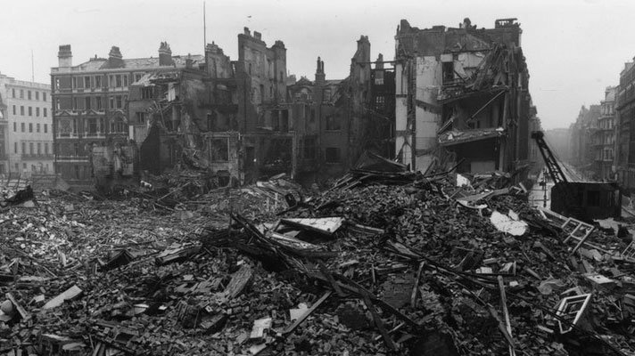 uw_ssh's tweet photo. Join @MarkJClapson for a fascinating @uw_ssh professorial lecture on remembering air raids in Britain, Germany and Japan in 2 weeks' time on 6 December: https://t.co/bkxYFKJm3A https://t.co/60V5tkuFJl