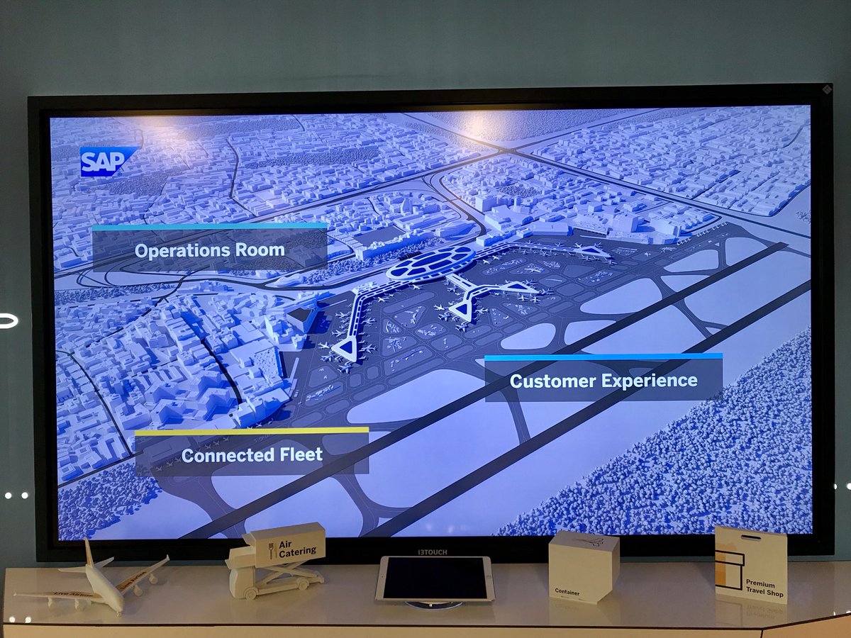 aliwright0's tweet image. At the SAP Experience Center Copenhagen. #designthinking #connectedfuture Thanks for the tour Nordic CTO @JSchleimann #MakeDigitalReal #SAPExperienceCenterCPH