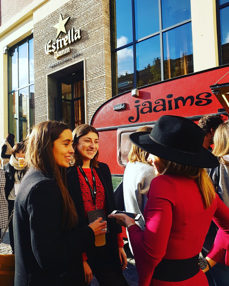 A comer !!! Después del break tenemos que estar On Fire!!! @glaaadys 
#TechBarcelona17