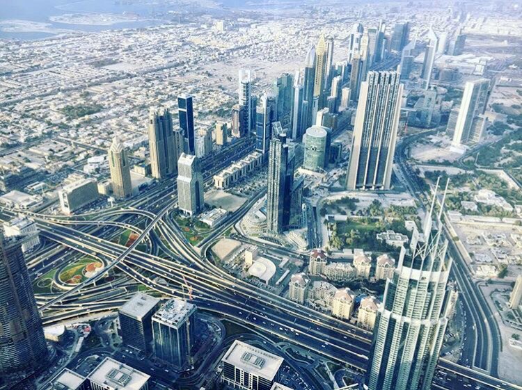 _OnTheMark's tweet photo. Wowee! Enjoying the giddy heights of Dubai ✈️🌏💚 #beautydistributor #dubai #traveldistributor #onthemarkconsultancy https://t.co/ujQQXkOzGO