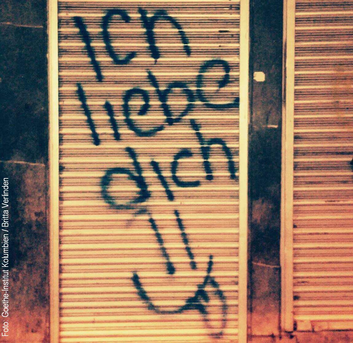 gi_kolumbien's tweet photo. #ultimodia #recorderis #concurso (Ex-)Estudiantes del #GoetheInstitut : Hasta la media noche aún recibimos propuestas para nuestro concurso de #StreetArt para la #StudiParty ¡No se pierdan el chance de ganar una beca! 
Términos y condiciones: https://t.co/DGyBM3paob 🎓 🇩🇪 👏 https://t.co/B05UQtBPsy