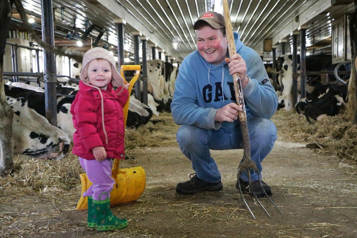 ADL_PEI's tweet photo. From one generation to the next, ADL Farmer Owners are committed to producing Quality Milk for you to enjoy 🥛 ! #PEI #familyfarms @dfc_plc https://t.co/vYAdLHjj3r