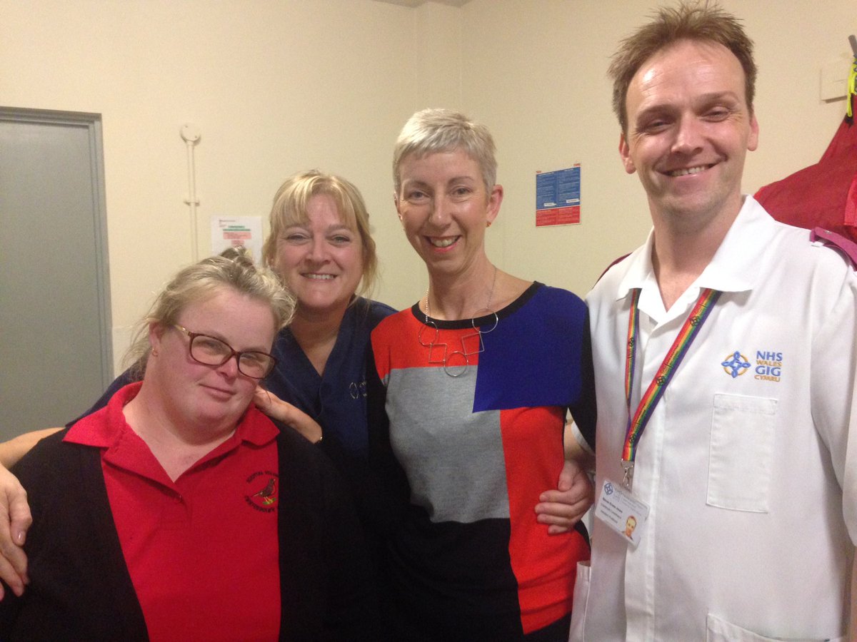 RcnNWalesBranch's tweet photo. AnnWilliams6: I'm in #Dolgellau Hospital today & I've met Laura in her new Robin volunteer role and Steven HCSW #NOTY2017 RcnNWalesBranch who are with Sally Adams Ward manager ~ very proud of her team BCUHB SHSBangor https://t.co/cmx3TIPPgE