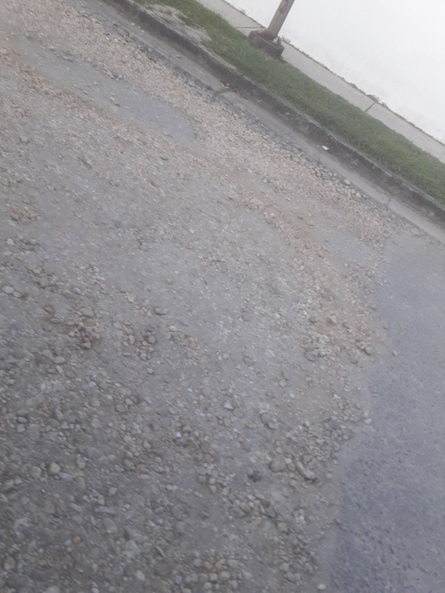 interprint01's tweet photo. @rafaellacava10 la avenida a Atlantico del trigal norte parece una calle de granzon https://t.co/RUU3f3Ee6g