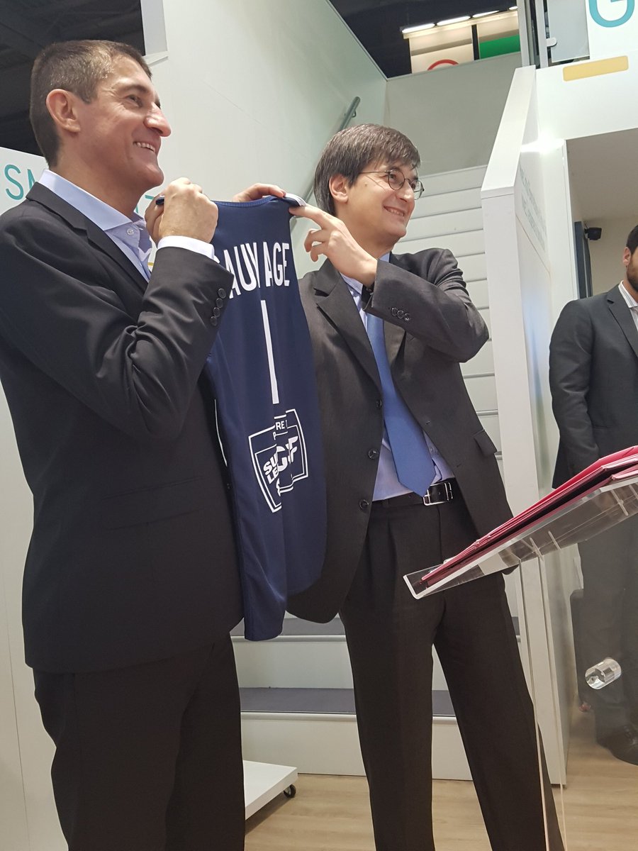 Jennifer Dos Santos tweet media