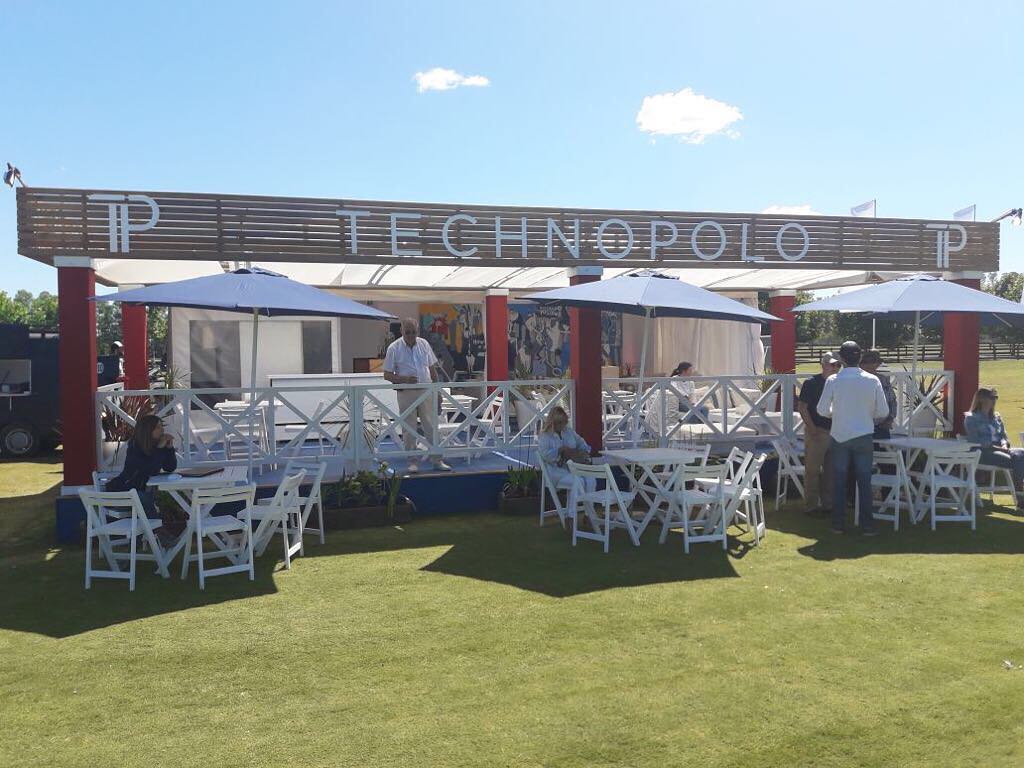 polonewsok's tweet photo. #Argentina🇦🇷🇦🇷#TechnoPolo Triunfos de Antelope, Eureka y La Trinidad en el Inicio del Torneo en TechnoPolo https://t.co/4v52zfHBfm https://t.co/Qkdpnqa9GN