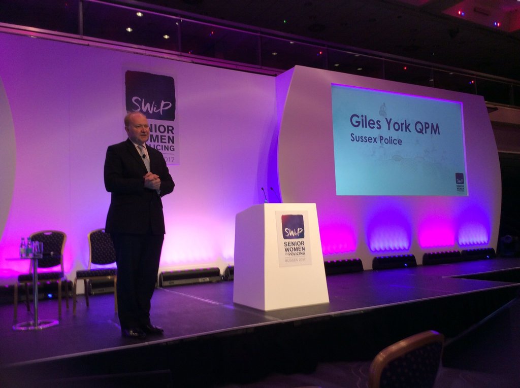 westdownsnhw's tweet photo. sussex_police : Thank you everyone for a fantastic conference - safe journey home, and for more #GenderEquality discuss with sussex_police, please follow EvolveSusPol #SWiP17 #ExcellenceThroughDifference https://t.co/tfTLs7AlZ7 (via Twitter https://t.co/zNrokH1rKA) https://t.co/YEAJZVKfBC