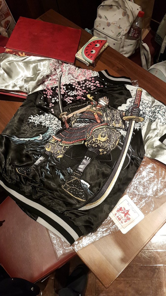 Louffy086's tweet photo. Got myself a new jacket, kinda expensive but worth it 😍 https://t.co/c7lwfQl5nT