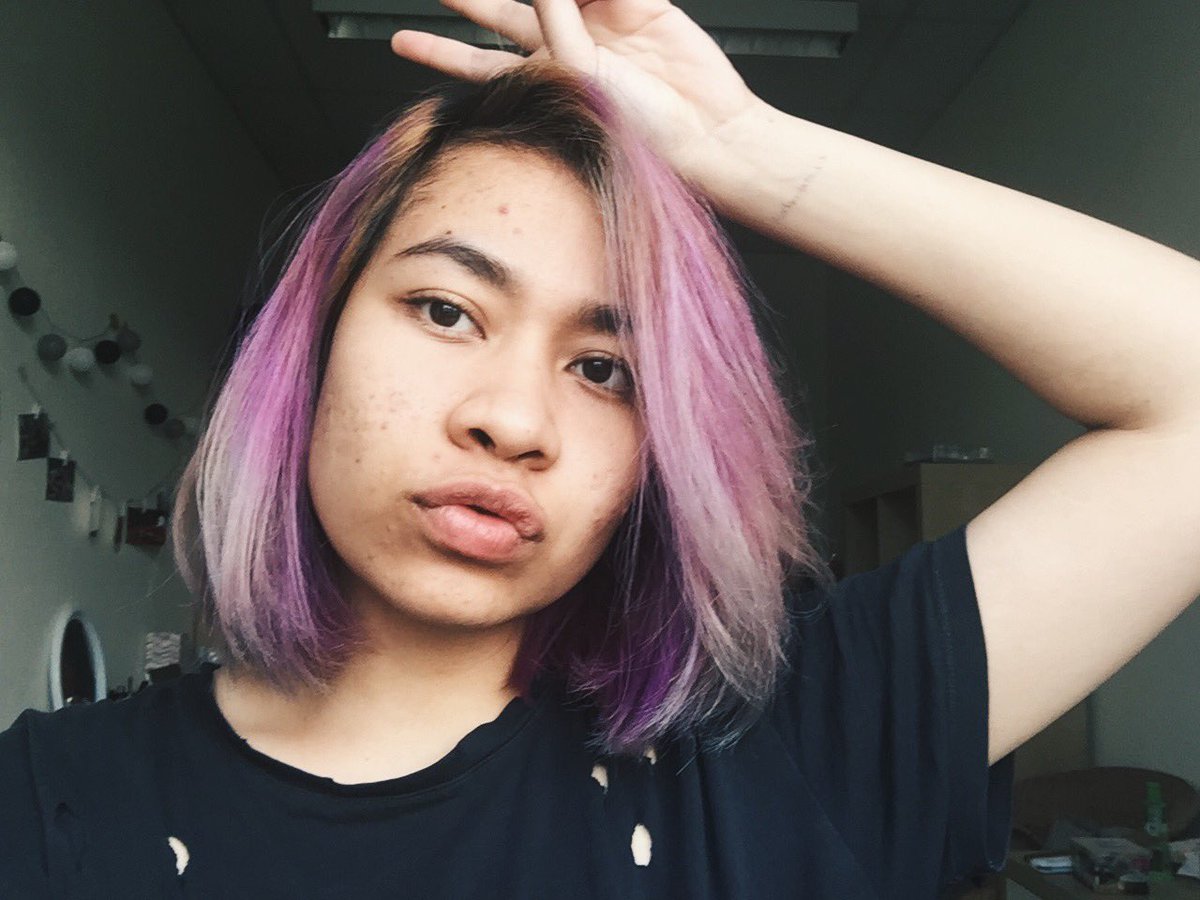 Potong rambut ga yaaaa, dont mind my breakout😩