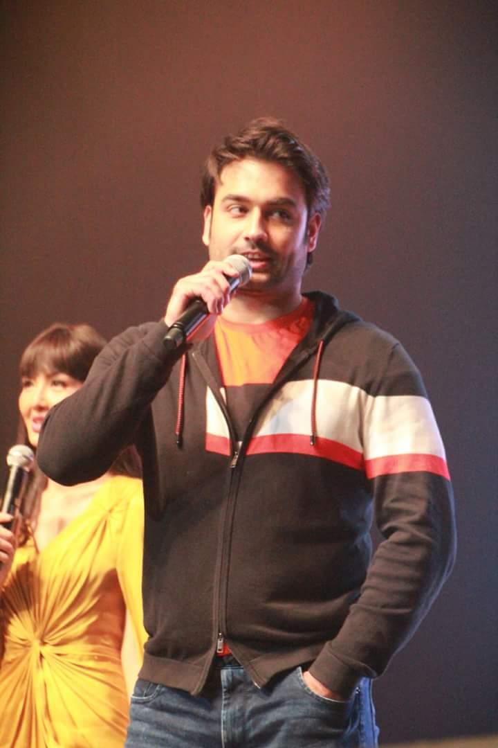 RingoringoMega's tweet photo. @VivianDsena01 kapan ke indonesia sayang.kami mencintaimu... https://t.co/MJKgtcoN5U