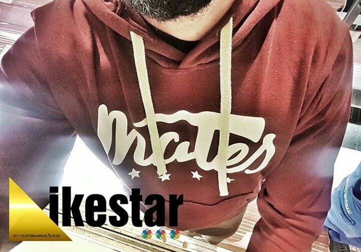 likestar_it's tweet photo. La nuova collezione
•Felpa con cappuccio bordeaux
•Unisex tasca a marsupio e cappuccio..
SOLO SU https://t.co/S3RrBLg81L 
#matescollection #likestar_it https://t.co/V1Xt8OKM1b