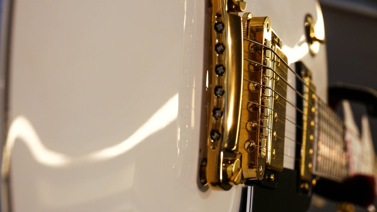 GlobalJetP's tweet photo. Leave your most precious #instruments with us and #fly in peace.They are in safe hands.With more than 2000 private jets available for charter we help you find the one that meets your expectations #musician #artist #artistsontwitter @U2 @davidguetta #JustinBieber #JohnnyHallyday https://t.co/IGPqJekDE8