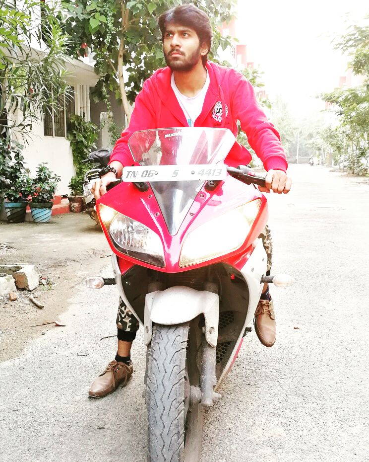VjPappu1's tweet photo. #shoot_mode 📷 with #R1s 😍 #rideout 🏁▶⏫🎌🚩 https://t.co/jUgt3z2rRU