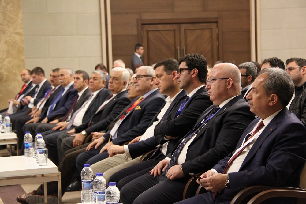 cekulvakfi's tweet photo. Kent Yaşamının Odağı Çarşılarımız Canlanıyor

Panel haberi için: https://t.co/BCMmjEZklz

#Carsi #TarihiKentlerBirligi #GelenekselCarsi #Koruma #Restorasyon #TarihiKent #KulturelKoruma #YAPEX #Panel #Kent #TKB #CEKUL #Mugla #Bergama #Gaziantep #Bursa https://t.co/Bo2goqp9lE