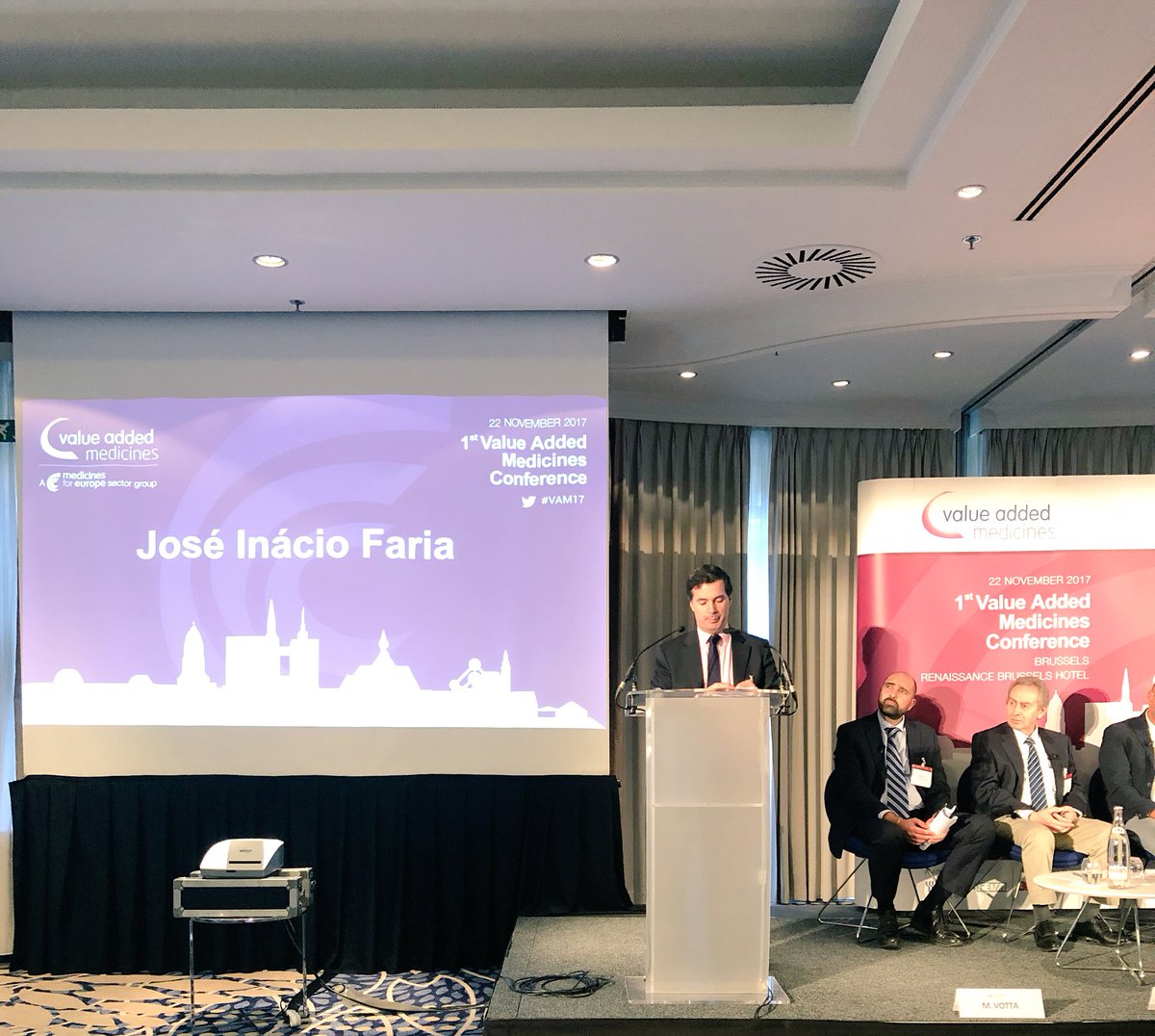 medicinesforEU's tweet photo. The European Parliament also shows its commitment to value added medicines, @JoseFariaMEP shares his perspectives as a policy maker committed to public health #VAM17 https://t.co/E9NIwmWJnp