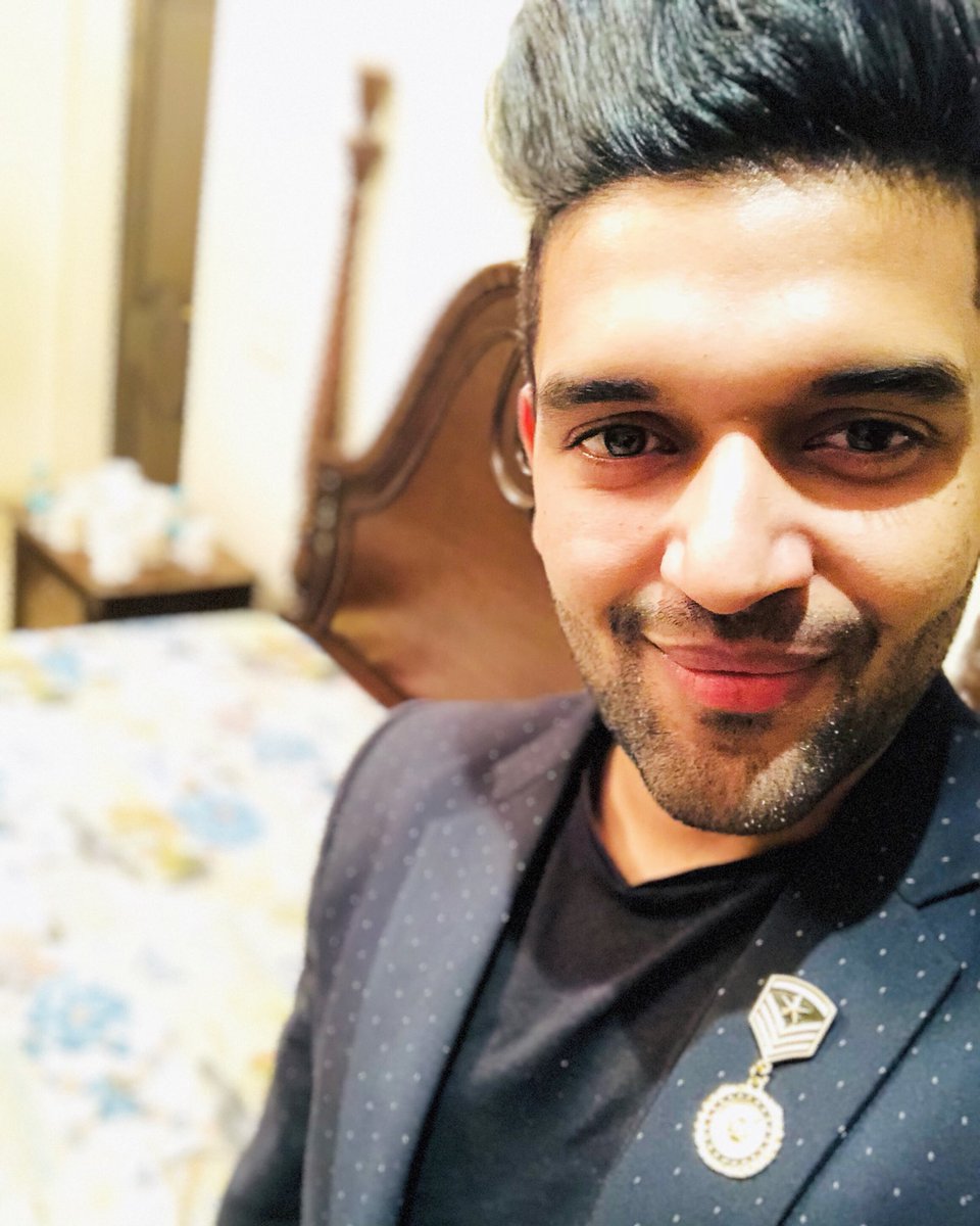 Curly Tales - Guru Randhawa Talks About His Daily Routine | Facebook