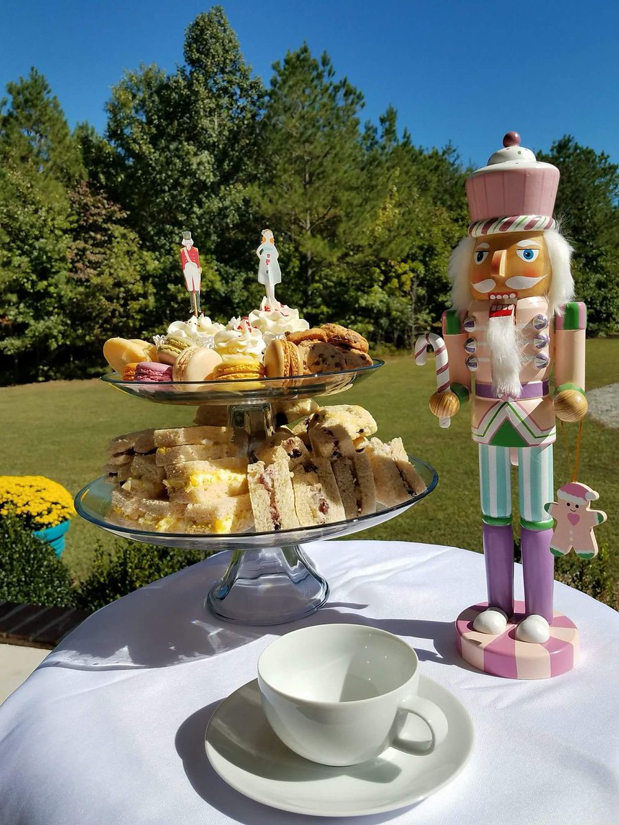 VRBallet's tweet image. Come join us for "Tea with Klara and her Nutcracker Friends". December 10th at 2:30 PM. Get your reservations at dancecvrb.com