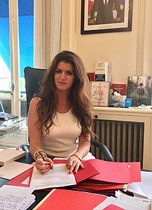 sylvie_bert's tweet image. @MarleneSchiappa est l&apos;invitée de @SoMabrouk dans #Lesvoixdelinfo à 18h sur @CNEWS sur des sujets qui nous concernent tous.tes #harcelements #Agressions #ParoleLibérée #gardealternee #EcritureInclusive  etc.. 
À voir ou revoir à 21h en rediff