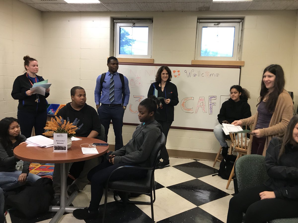 360_HighSchool's tweet photo. Congrats to all of our 10th Grade students who made the first quarter  honor roll! Well done, keep striving! @ellen360HS @brianlevesque8 @pvdschools https://t.co/wH97OceYgh