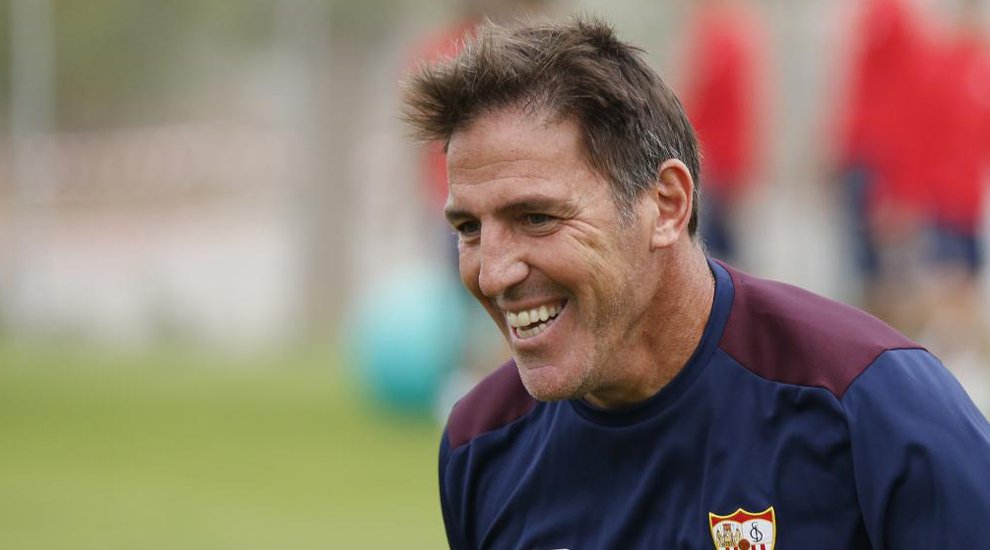 elramsky's tweet photo. La vida golpea duro, pero uno se levanta. #Berizzo https://t.co/8fN6Hobkyo
