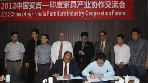 furtech_india's tweet image. Mr. Shafique, founder of Furtech represented India while signing the Memorandum of Understanding with the Chinese Government for promotion of bilateral trade.
#Furtech #OfficeFurnitures #Shafique #Founder #FurnitureOnline #Pune