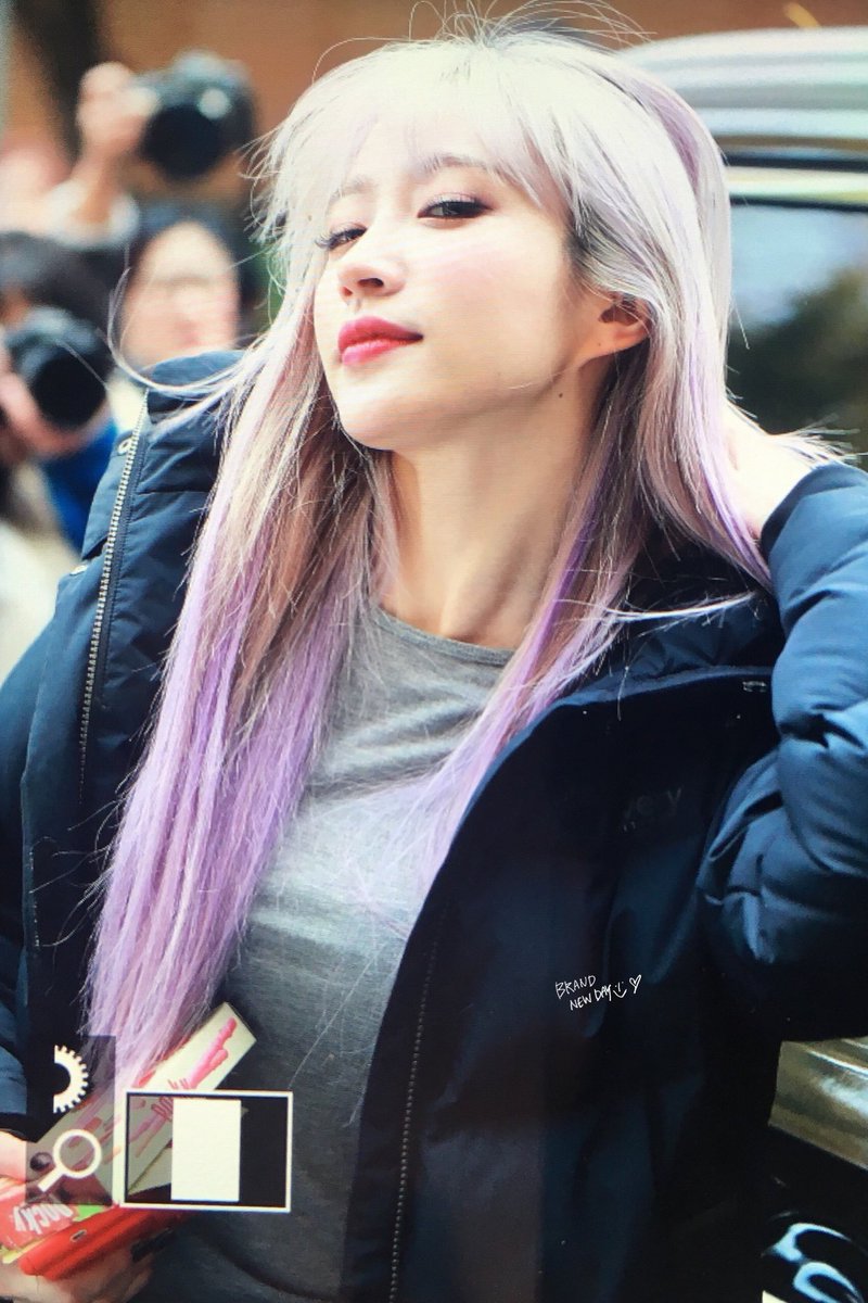 itshaniy's tweet photo. LEGGO-ya, beni en çok mutlu eden şeyin ne olduğunu biliyor musunuz? Bu zor bir soru değil, tabii ki sizlersiniz!! 💋 Güzel bebeklerim... 😭💓 ㅎㅎ Getirdiğiniz atıştırmalıklar için minnettarım! 😙 https://t.co/uJMN1DPv7p