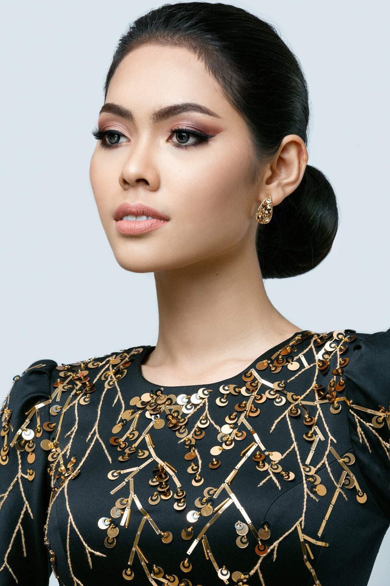 HangDavika's tweet photo. #MissUniverse #Cambodia https://t.co/OCJaOMQS39